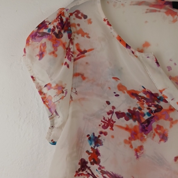 a.n.a. Sheer White Floral Drawstring-Waist Dainty Romantic Cap Sleeve Blouse (M) - Picture 3 of 11